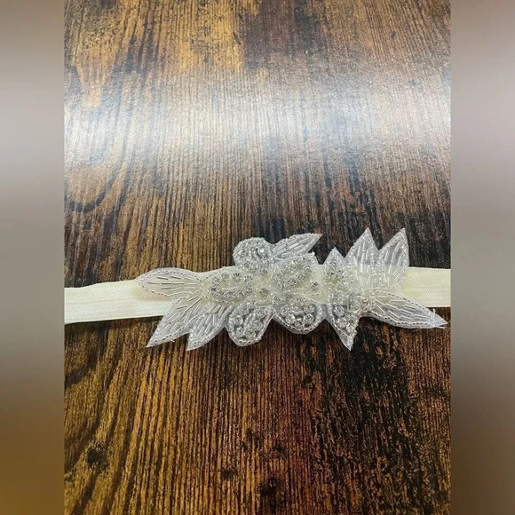 Floral rhinestones design christening/especial occasions Babygirl headband - Picture 5 of 12